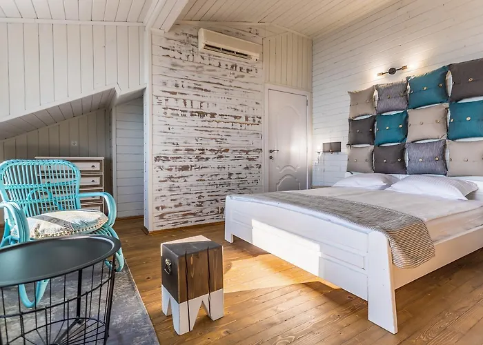 St Anastasia Hotel *