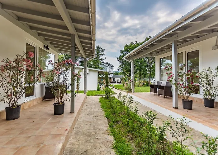 St Anastasia Хотел