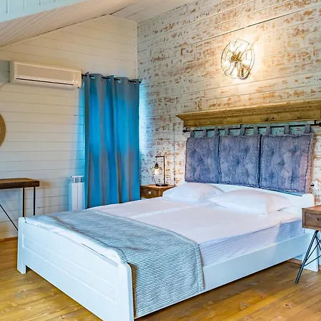 St Anastasia Hotel *